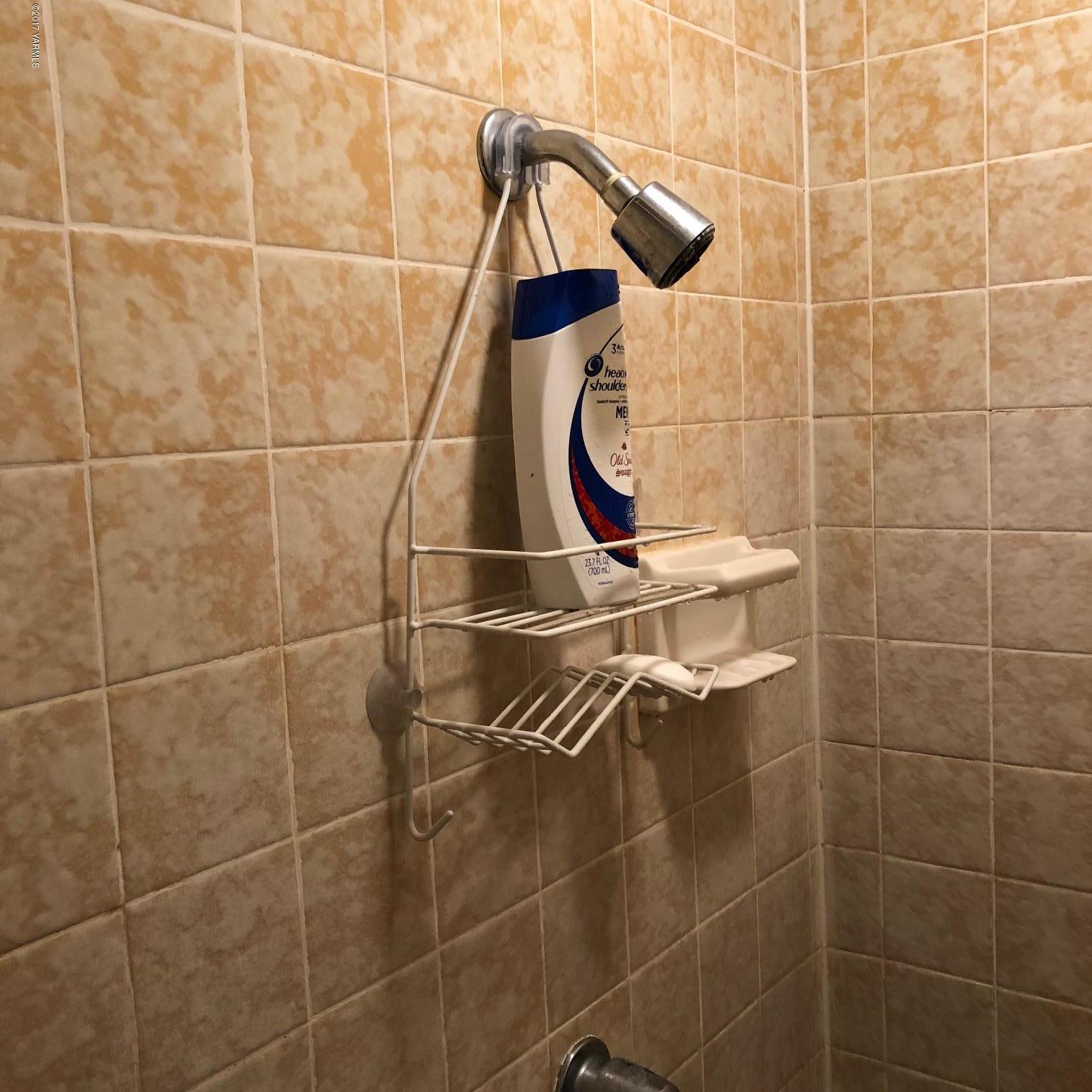 139601 Mccredie Road West Prosser, WA 99350 - Photo 50 of 55 a bathroom with a shower