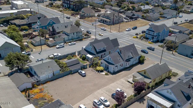 $1,250,000 | 700 North Main Street, Fort Bragg, CA 95437