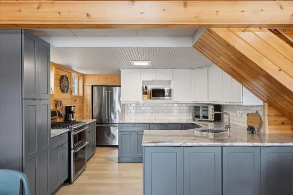 $595,000 | 10401 Vermillion Point Drive Northeast, Deer River, MN 56636