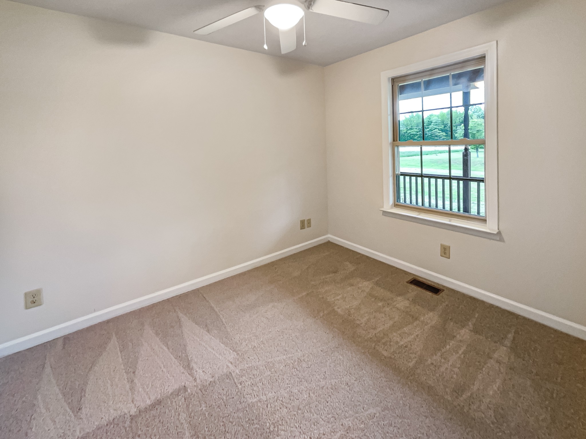 10549 Betts Road Greenbrier, TN 37073 - Photo 8 of 22 Gallery Image 8