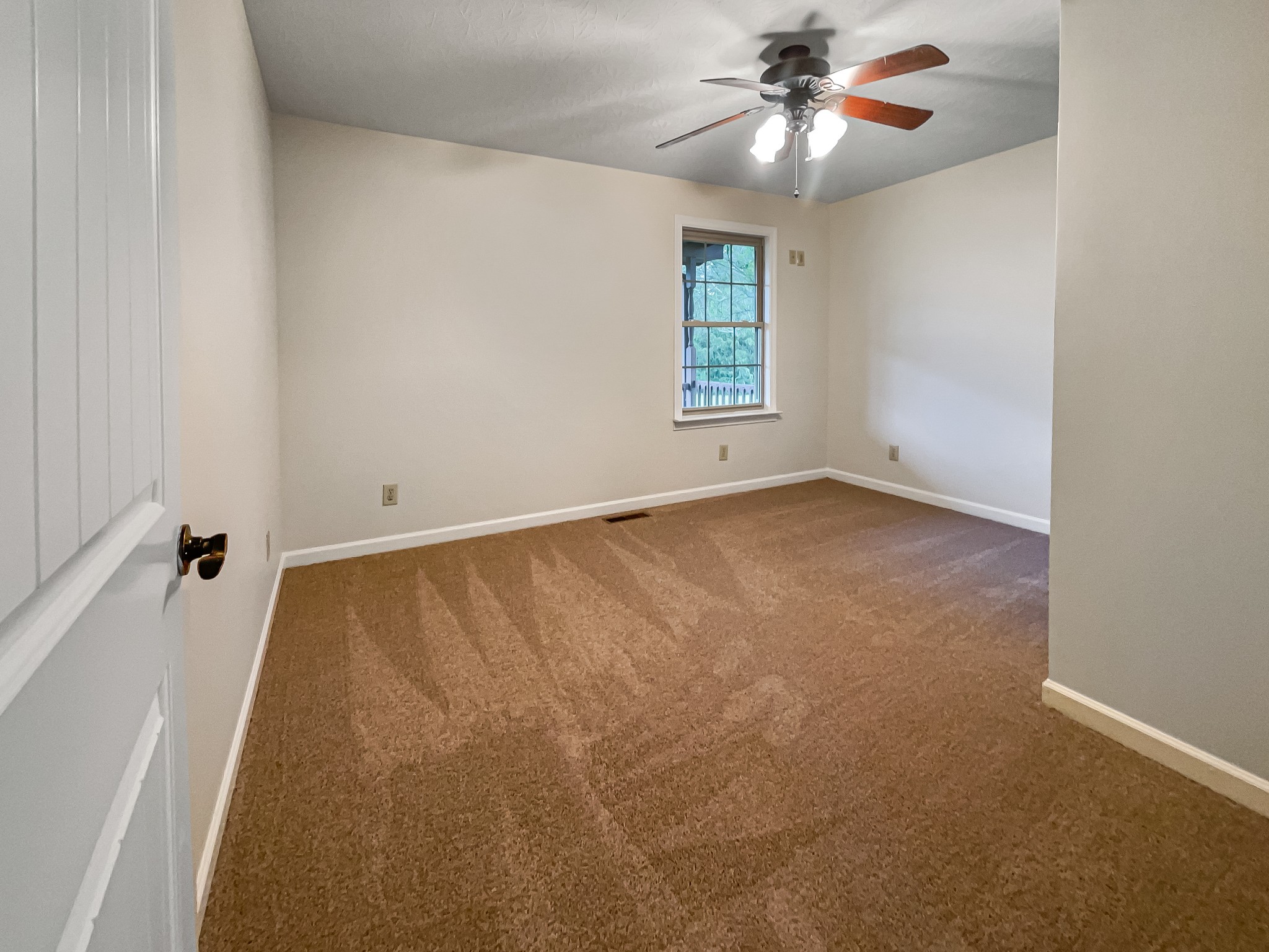 10549 Betts Road Greenbrier, TN 37073 - Photo 9 of 22 Gallery Image 9