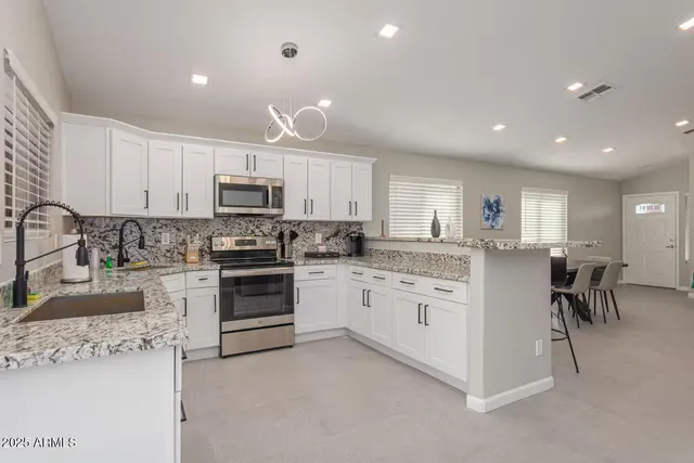 $1,995 | 1362 East 10th Street, Casa Grande, AZ 85122