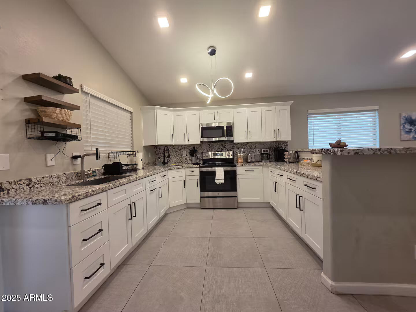 1362 East 10th Street Casa Grande, AZ 85122 - Photo 8 of 16 17d2f303-a8ed-4dd6-aae8-a0b0ac4e3982