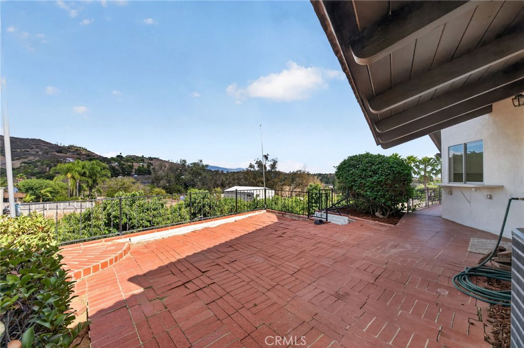 2801 East Mission Road Fallbrook, CA 92028 - Photo 33 of 62 Amazing Views!!
