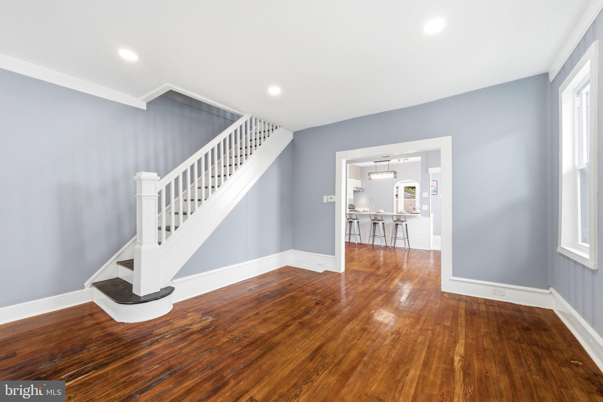 720 Powell Street Gloucester City, NJ 08030 - Photo 11 of 45 Living Room