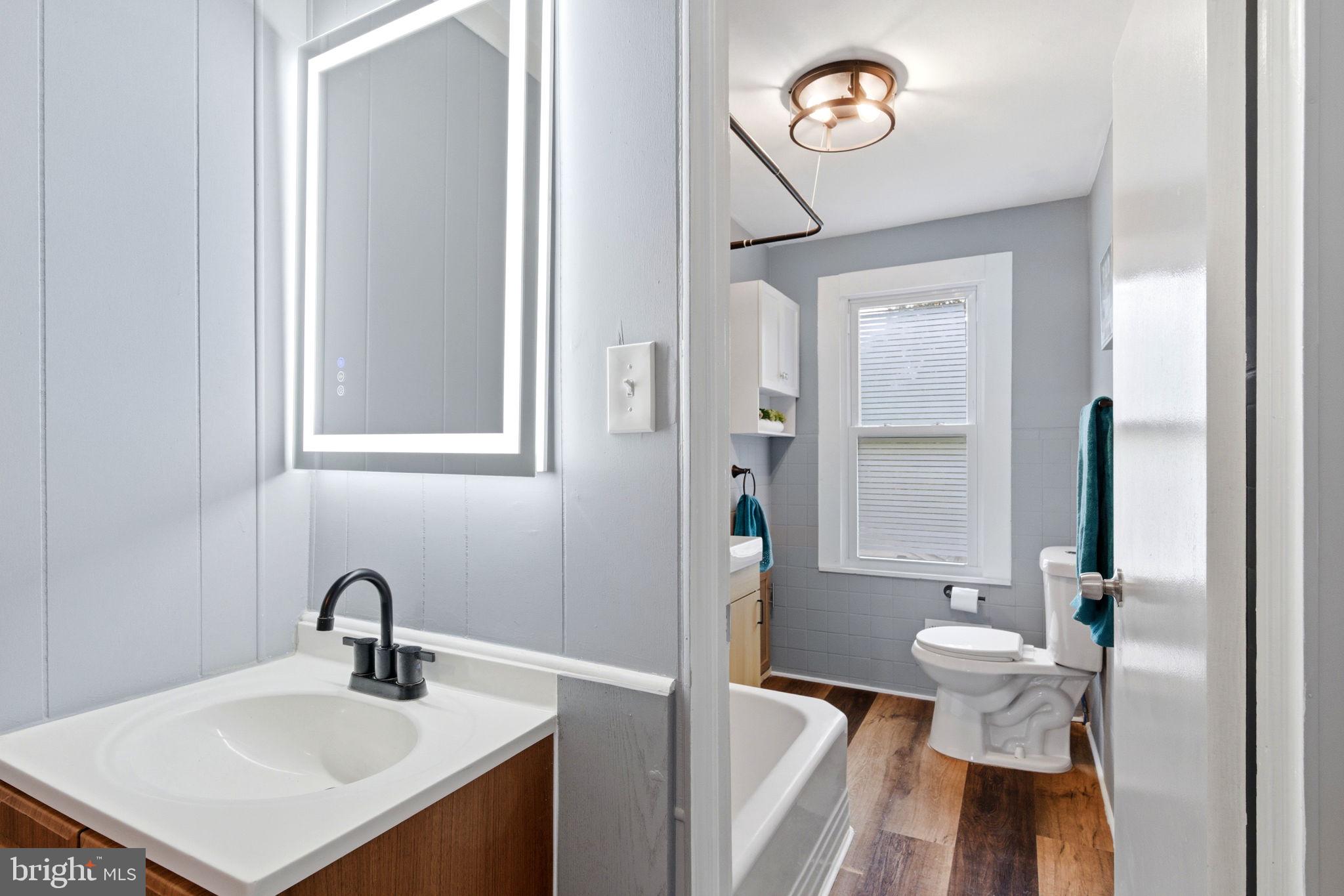 720 Powell Street Gloucester City, NJ 08030 - Photo 25 of 45 Bathroom