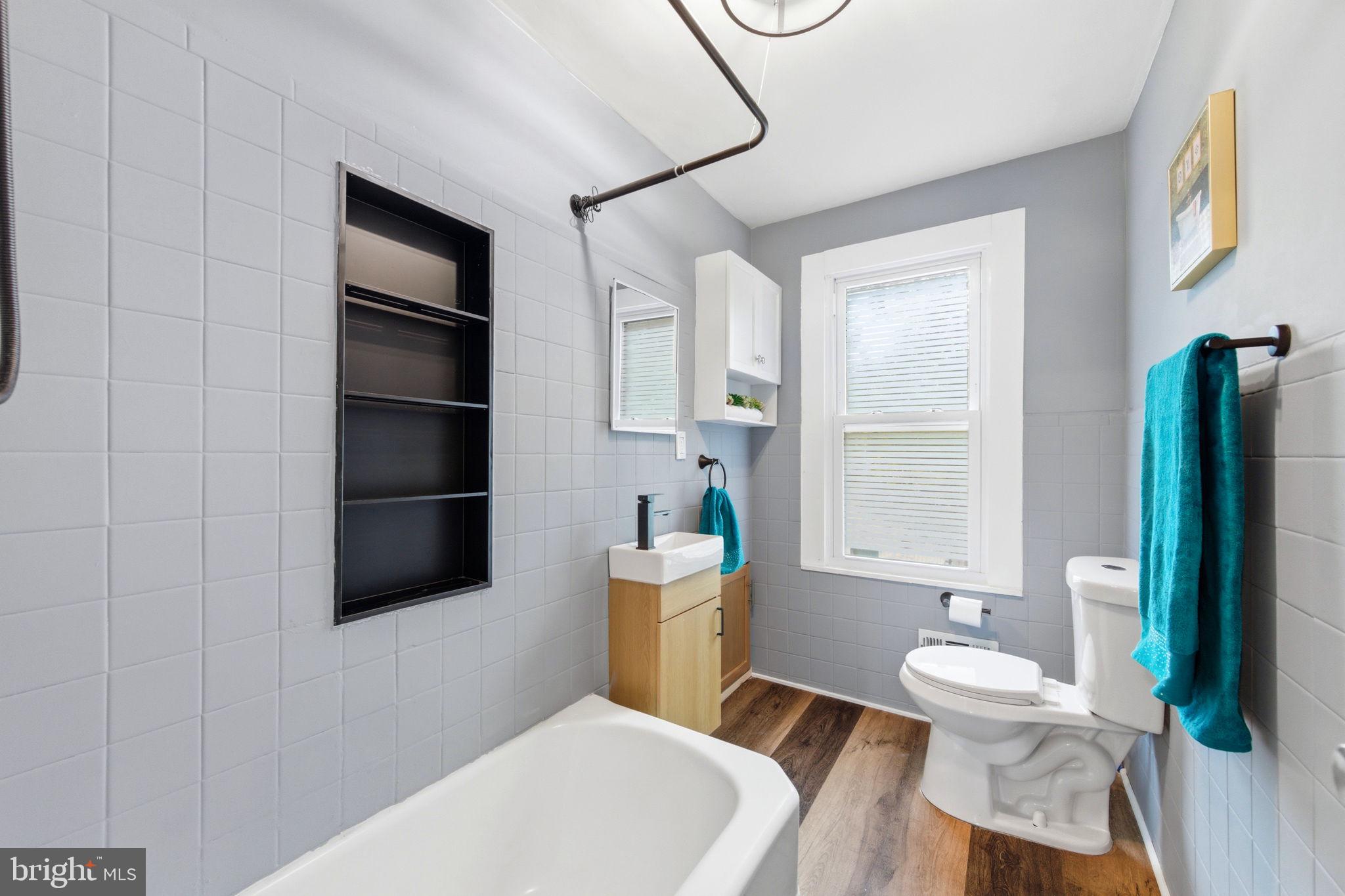 720 Powell Street Gloucester City, NJ 08030 - Photo 26 of 45 Bathroom