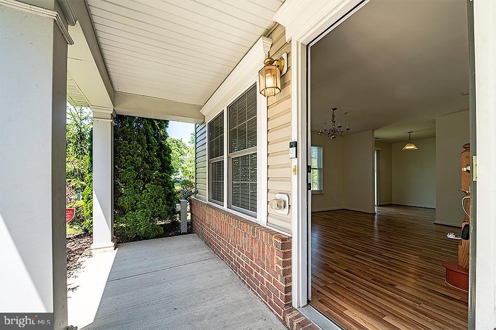 2022 Astilbe Way Odenton, MD 21113 - Photo 4 of 27 Front