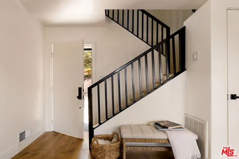 $1,225,000 | 1863 Burnell Drive, Los Angeles, CA 90065