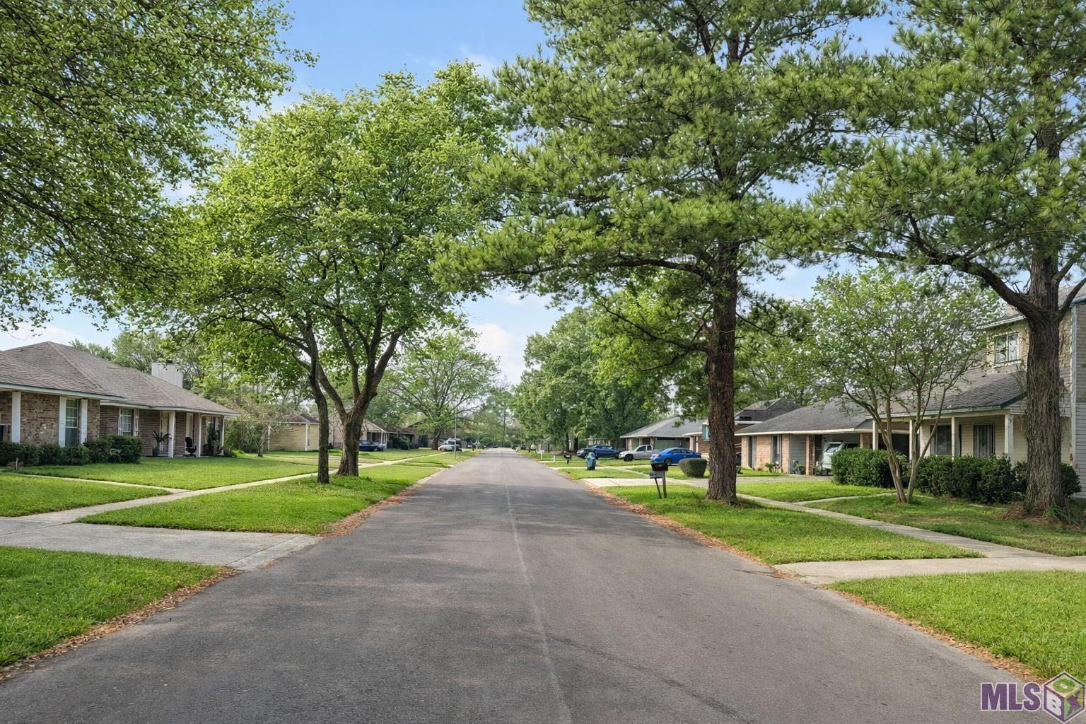 2165 General Beauregard Avenue Baton Rouge, LA 70810 - Photo 2 of 2