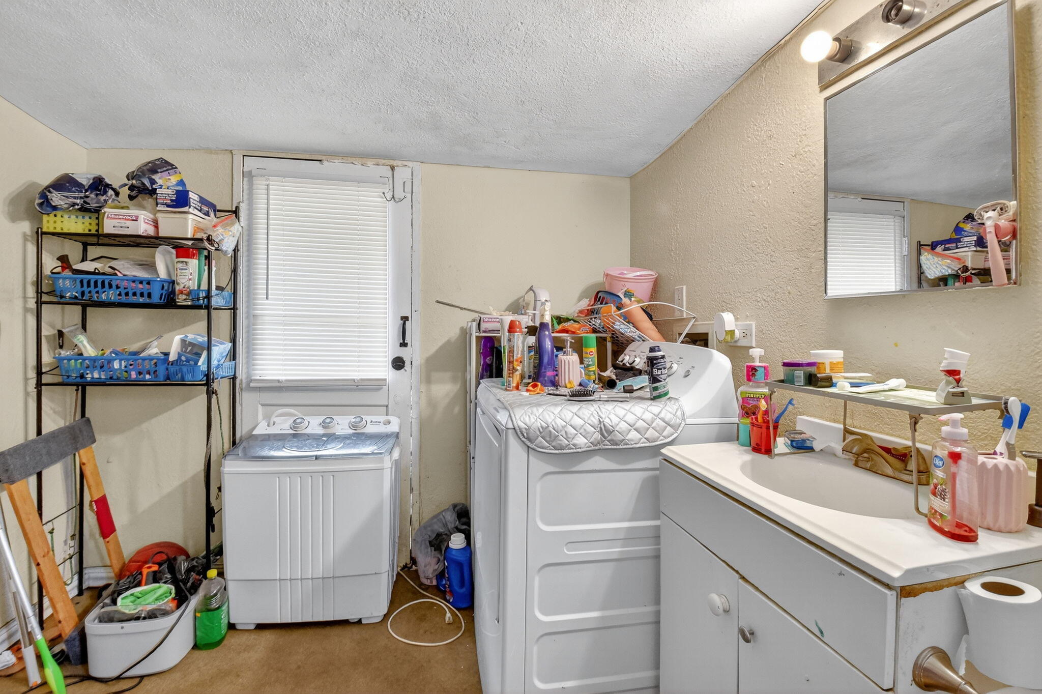 1079 Highview Road Lake Worth, FL 33462 - Photo 16 of 37 28-web-or-mls-DSC_1350