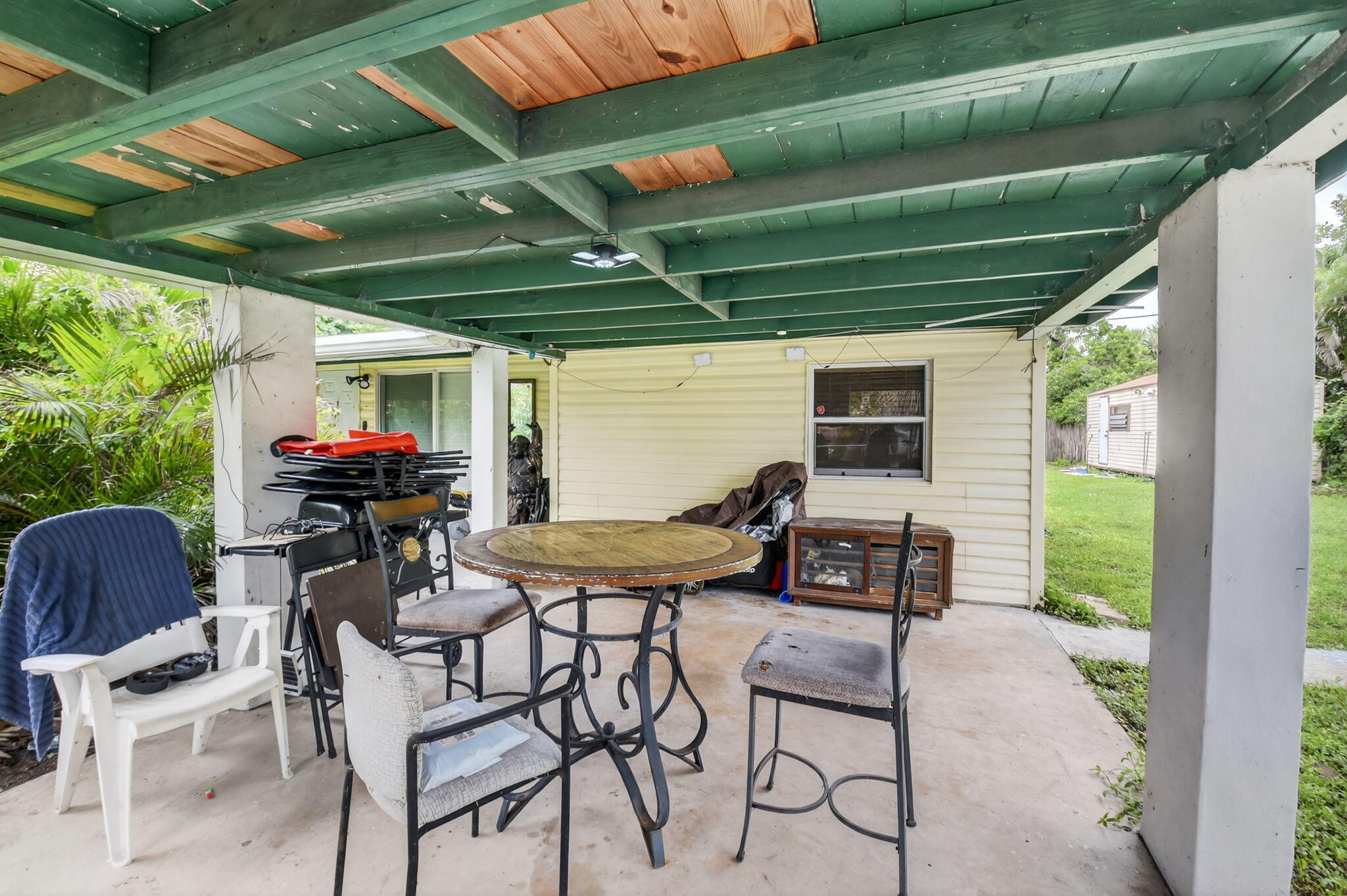 1079 Highview Road Lake Worth, FL 33462 - Photo 25 of 37 36-web-or-mls-DSC_1405