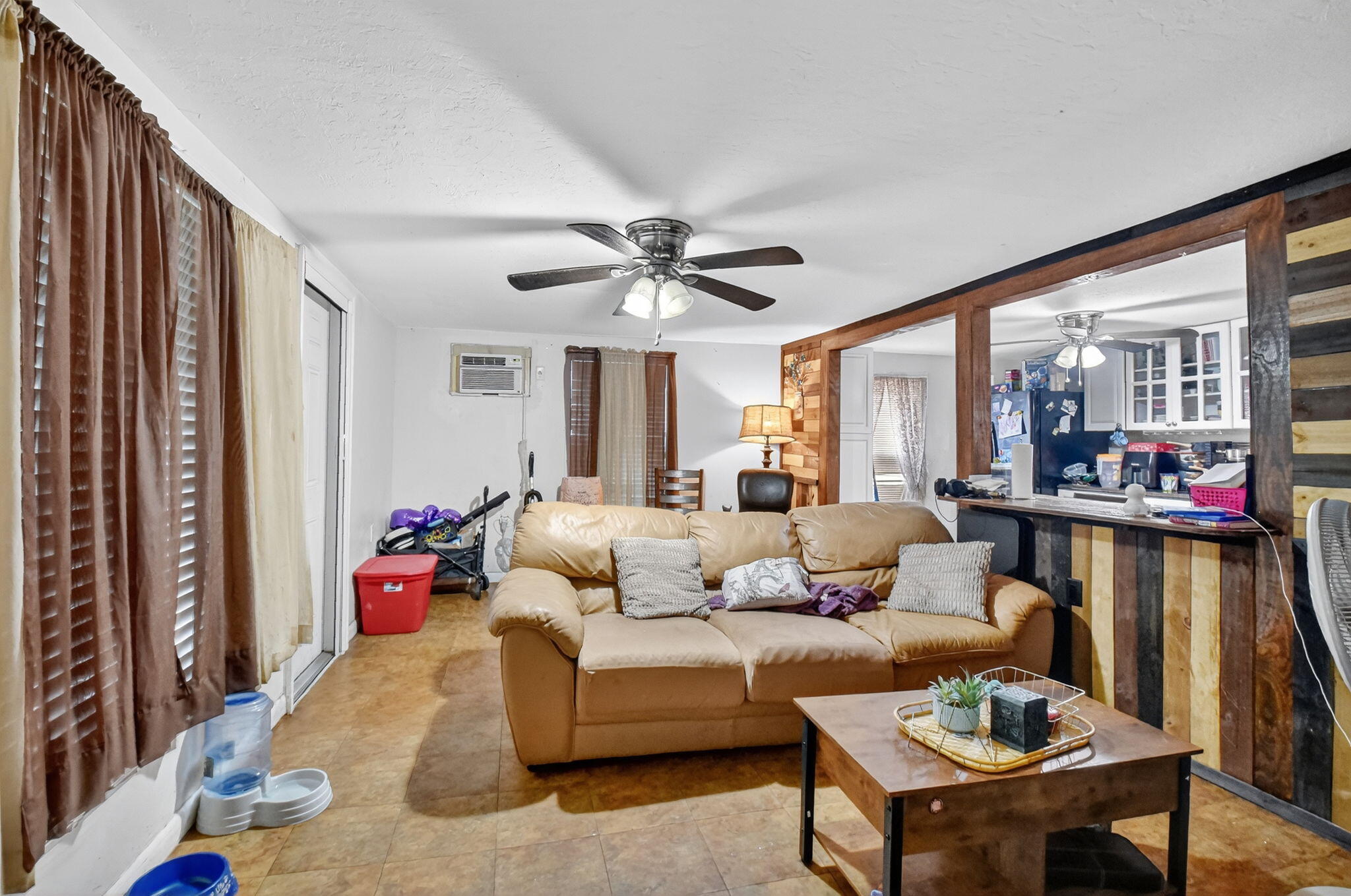 1079 Highview Road Lake Worth, FL 33462 - Photo 7 of 37 19-web-or-mls-DSC_1310