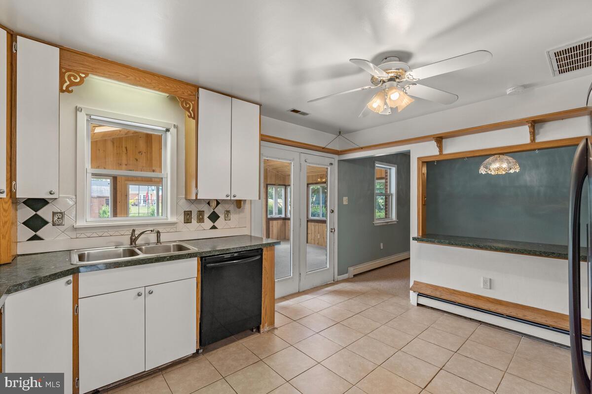 915 Seminole Road Frederick, MD 21701 - Photo 8 of 20 Gallery Image 8