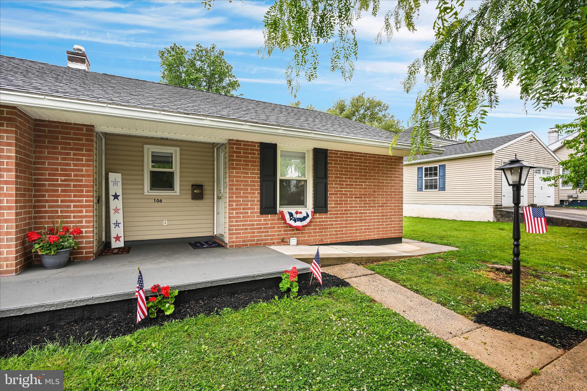 106 East 2nd Avenue Lititz, PA 17543 - Photo 5 of 29 Exterior Front