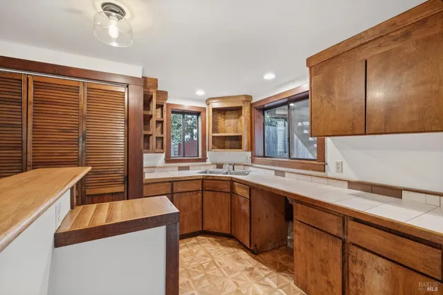 $1,020,000 | 242 D Street, San Rafael, CA 94901