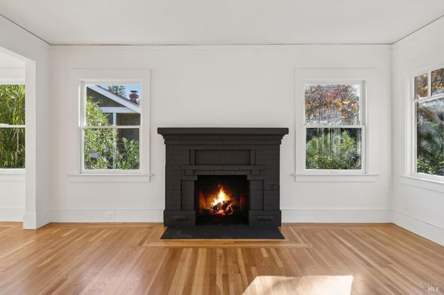 $1,020,000 | 242 D Street, San Rafael, CA 94901