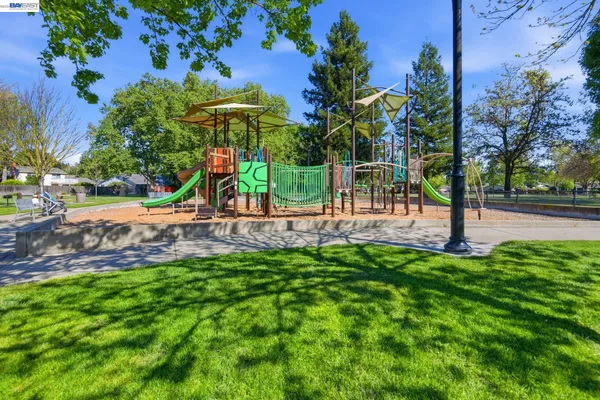 $1,835,000 | 2223 Camino Brazos, Pleasanton, CA 94566