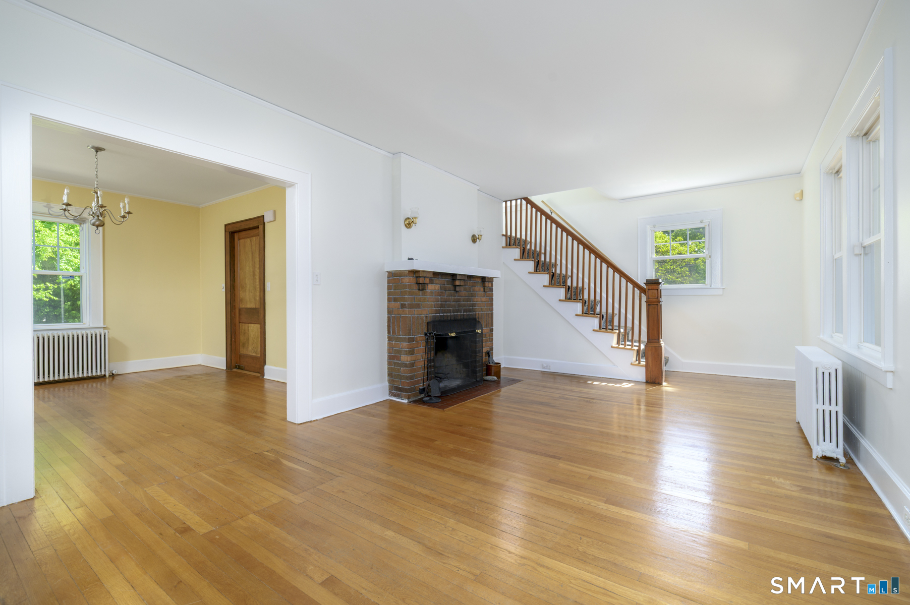 16 Vine Road Stamford, CT 06905 - Photo 2 of 13