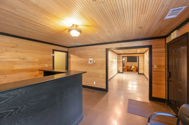 $599,000 | 215 Baker Road, Huntingdon, TN 38344