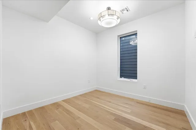 $1,080,000 | 105 Laidlaw Avenue, Unit 2, Jersey City, NJ 07306