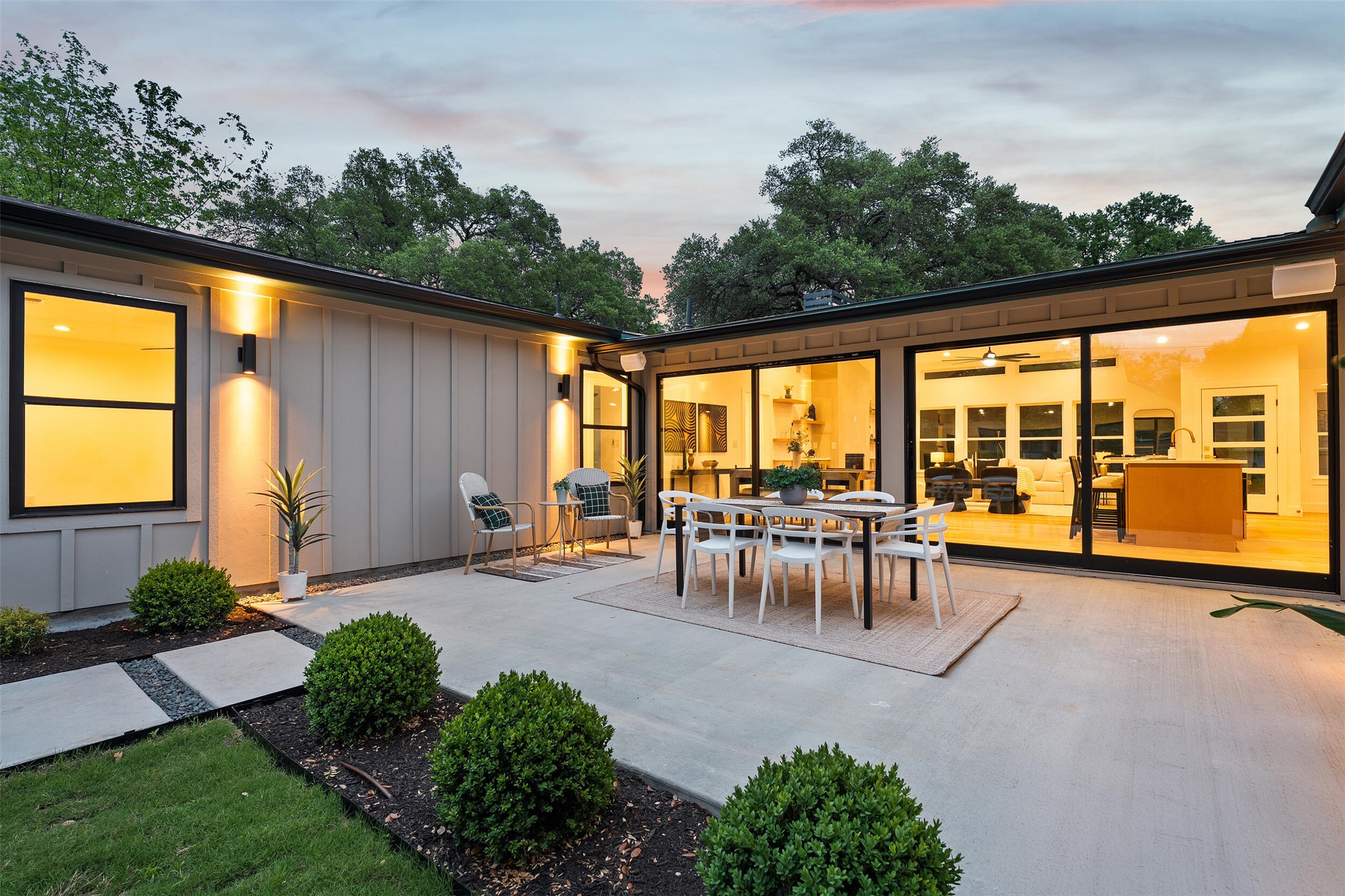 4906 Enchanted Lane Austin, TX 78745 - Photo 28 of 37