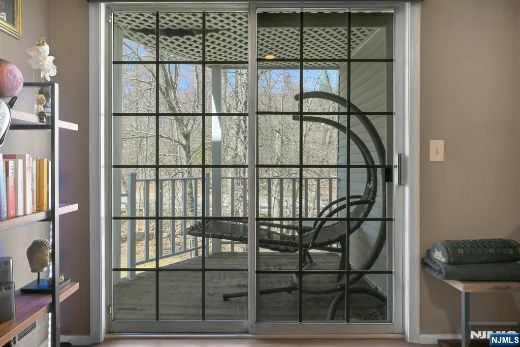 111 Raintree Lane, Unit 111 Mahwah, NJ 07430 - Photo 10 of 13