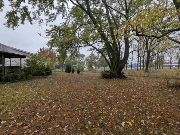 $129,000 | 918 Greenwood Street, Washington, IN 47501