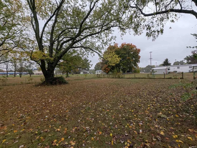 $139,000 | 918 Greenwood Street, Washington, IN 47501