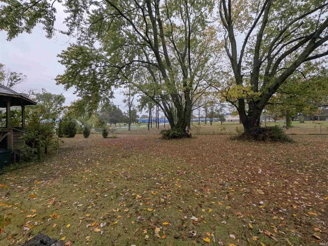 $139,000 | 918 Greenwood Street, Washington, IN 47501