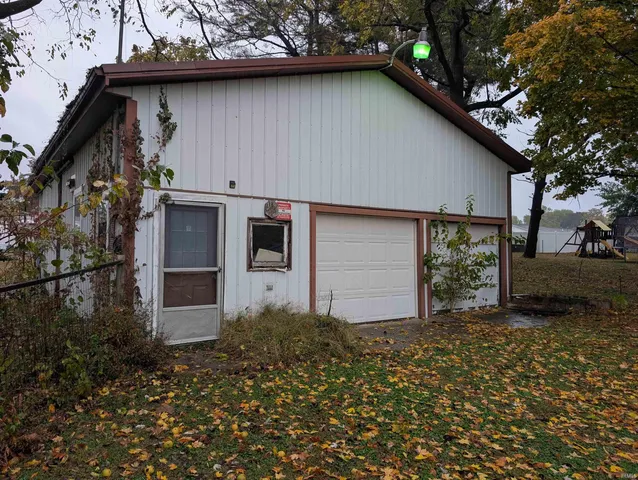 $139,000 | 918 Greenwood Street, Washington, IN 47501