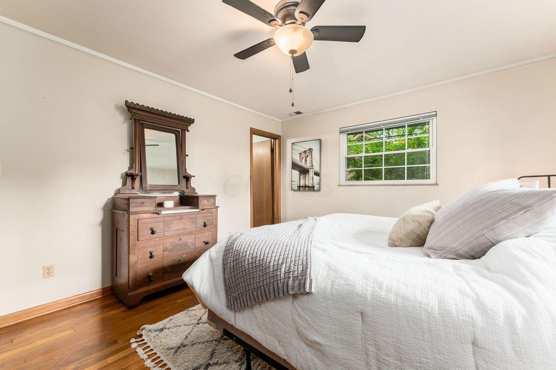 3178 Halesworth Road Columbus, OH 43221 - Photo 37 of 63