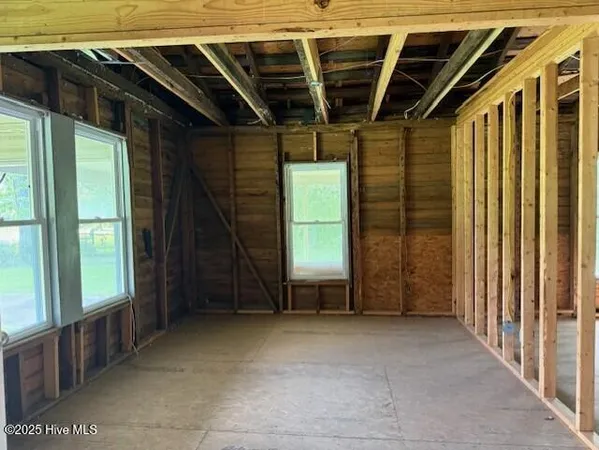 $90,000 | 9400 Highway 17, Pollocksville, NC 28573
