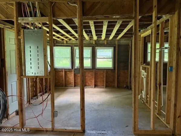 $90,000 | 9400 Highway 17, Pollocksville, NC 28573