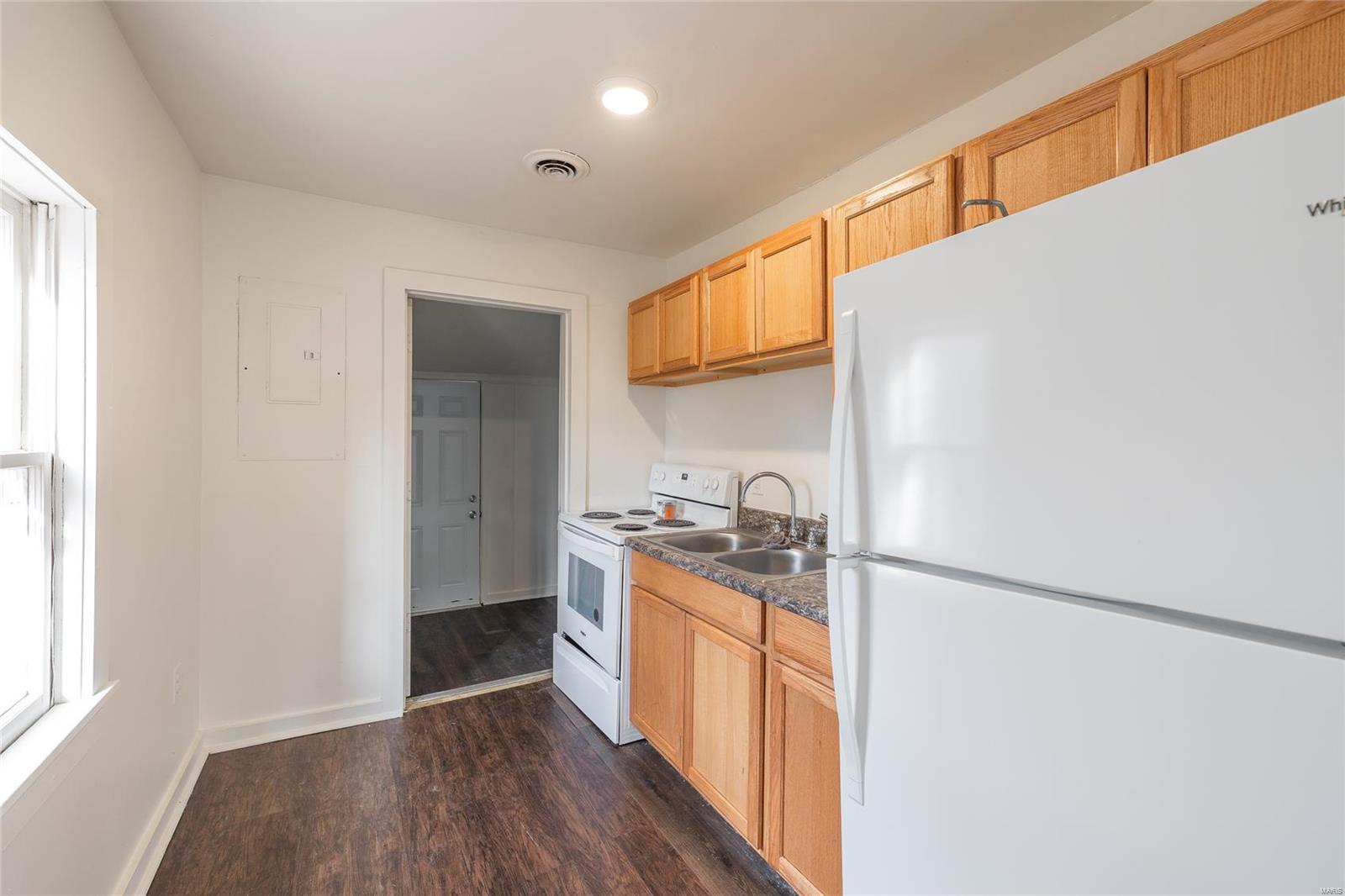 223 Warren Street Sullivan, MO 63080 - Photo 8 of 21