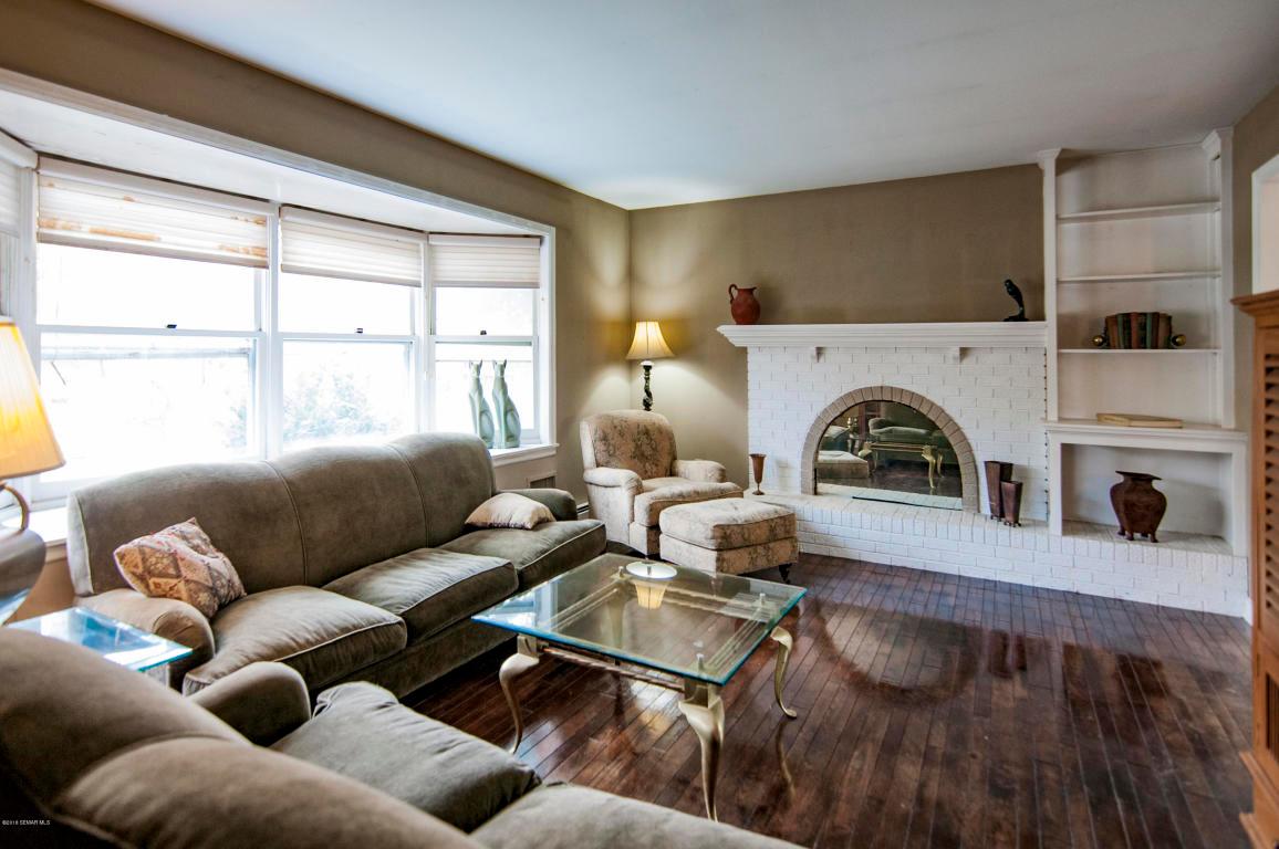608 17th Street Southeast Rochester, MN 55904 - Photo 4 of 17 Gallery Image 4