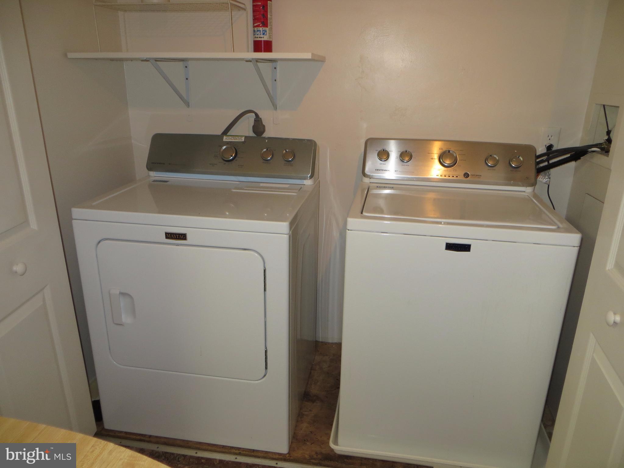 89 Ruffed Grouse Lane Hedgesville, WV 25427 - Photo 5 of 26 Washer and Dryer