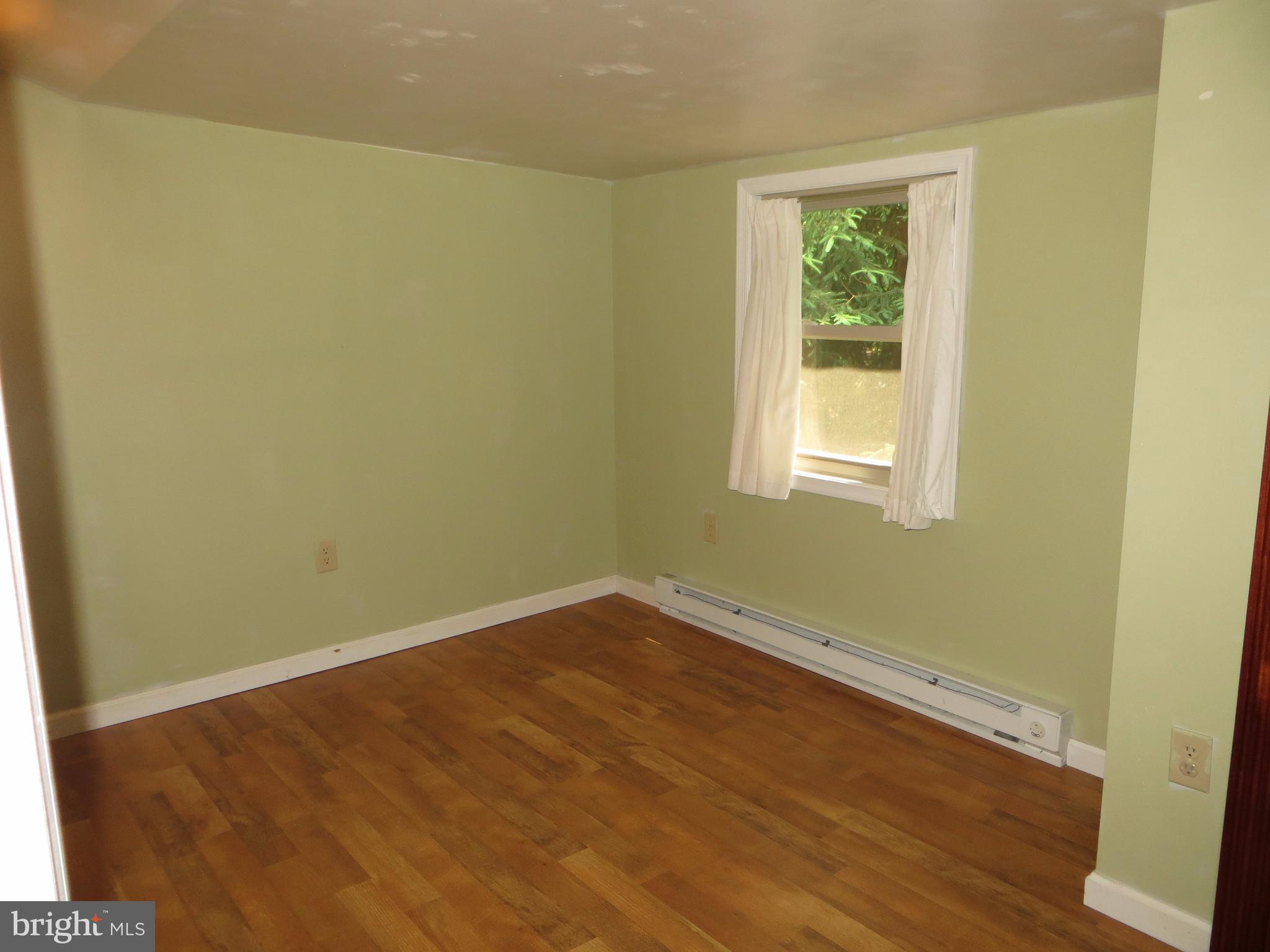 89 Ruffed Grouse Lane Hedgesville, WV 25427 - Photo 9 of 26 Guest Bedroom #1