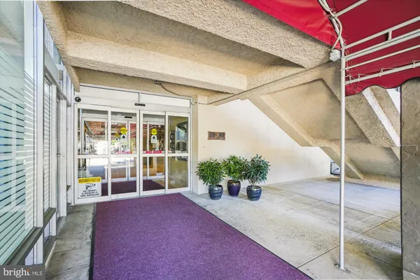 $1,695 | 28 Allegheny Avenue, Unit 806, Towson, MD 21204