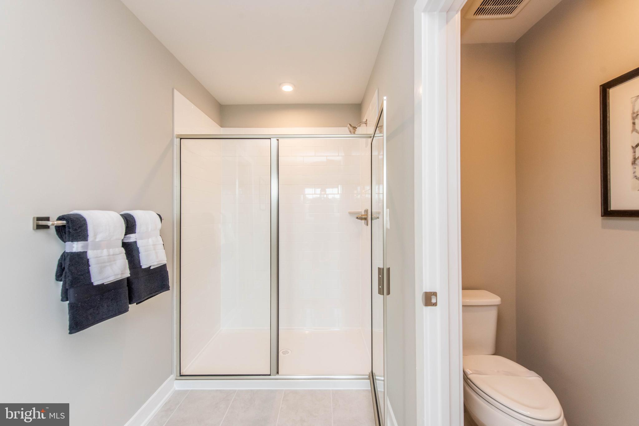 5937 Florey Road Hanover, MD 21076 - Photo 22 of 43 Owners Bath