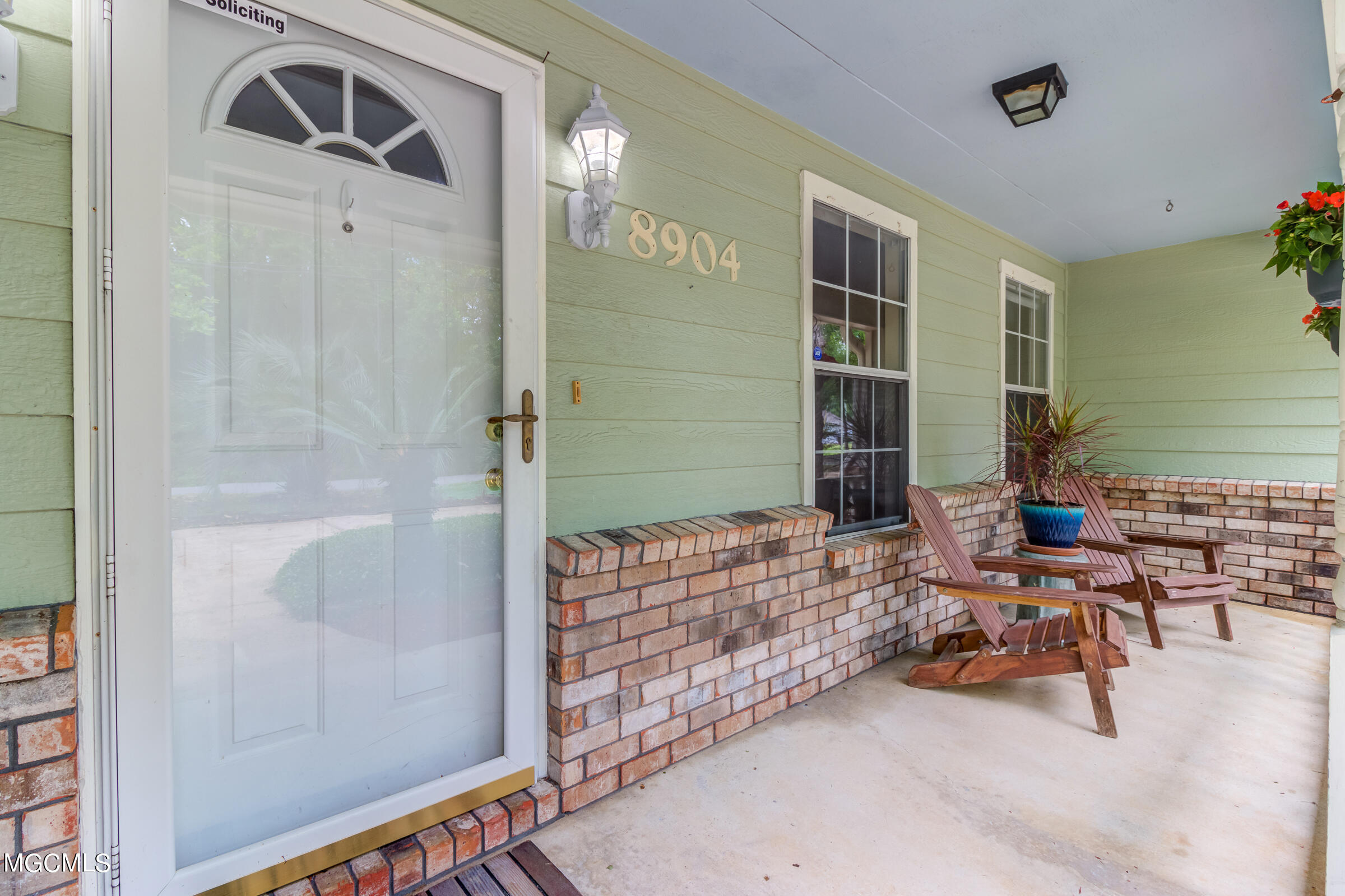 8904 Old Walnut Road Ocean Springs, MS 39564 - Photo 8 of 38 8904 Old Walnut Rd (20)