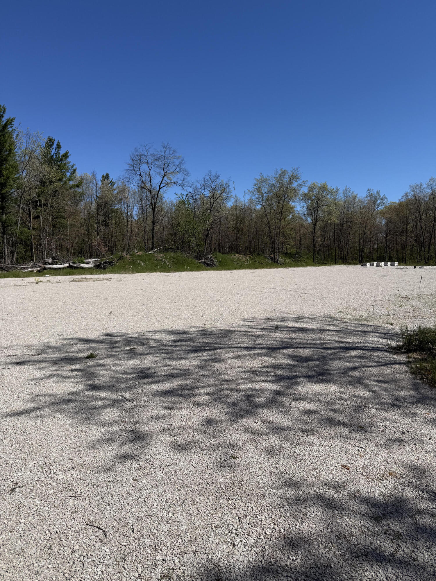 390 Renaissance Drive Manistee, MI 49660 - Photo 6 of 13 Nice level area