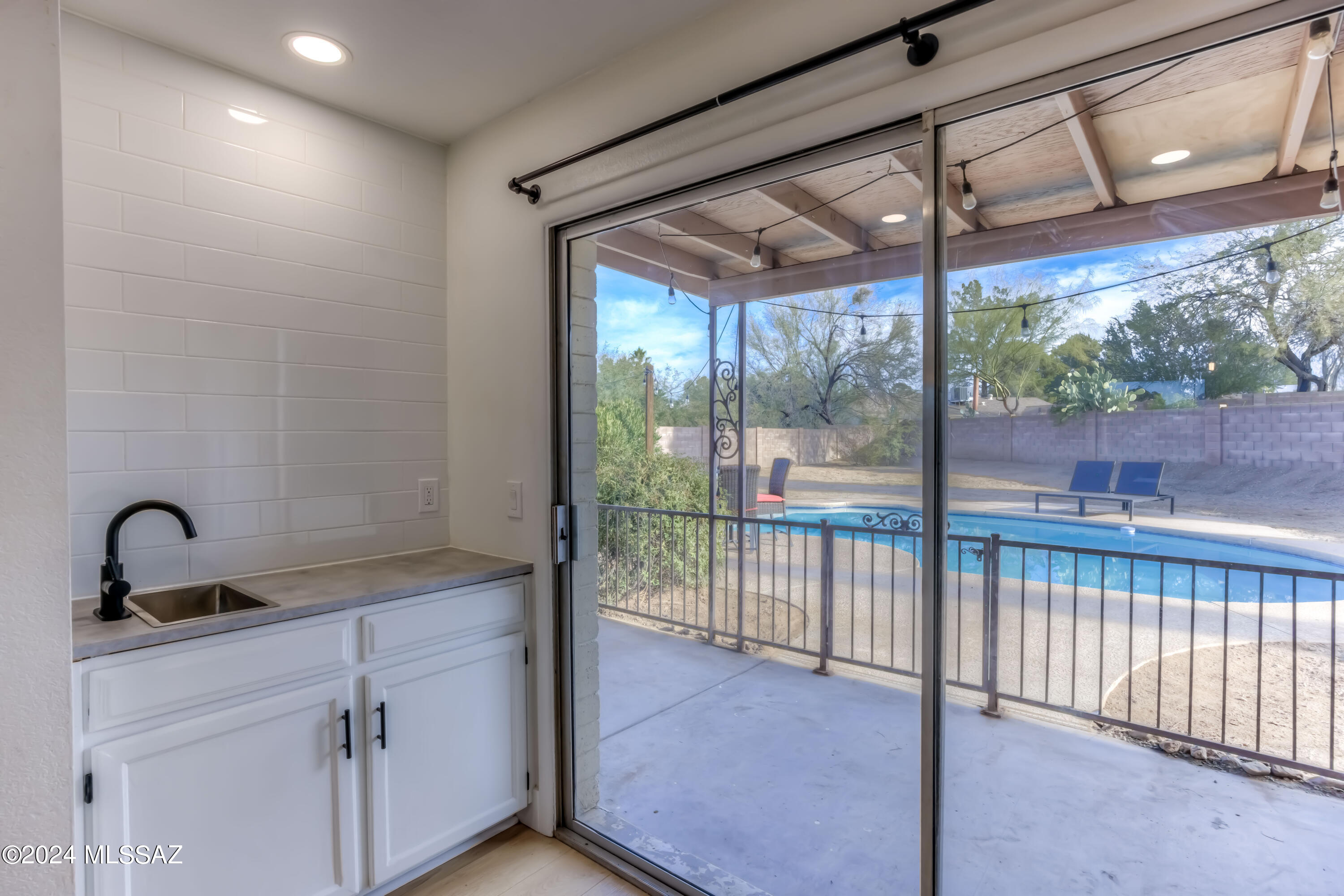 6266 North Parsley Road Tucson, AZ 85741 - Photo 16 of 37