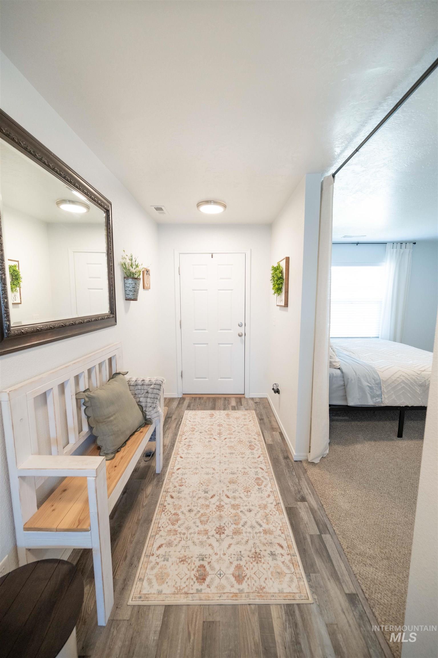 1660 Southwest Levant Way Mountain Home, ID 83647 - Photo 4 of 50