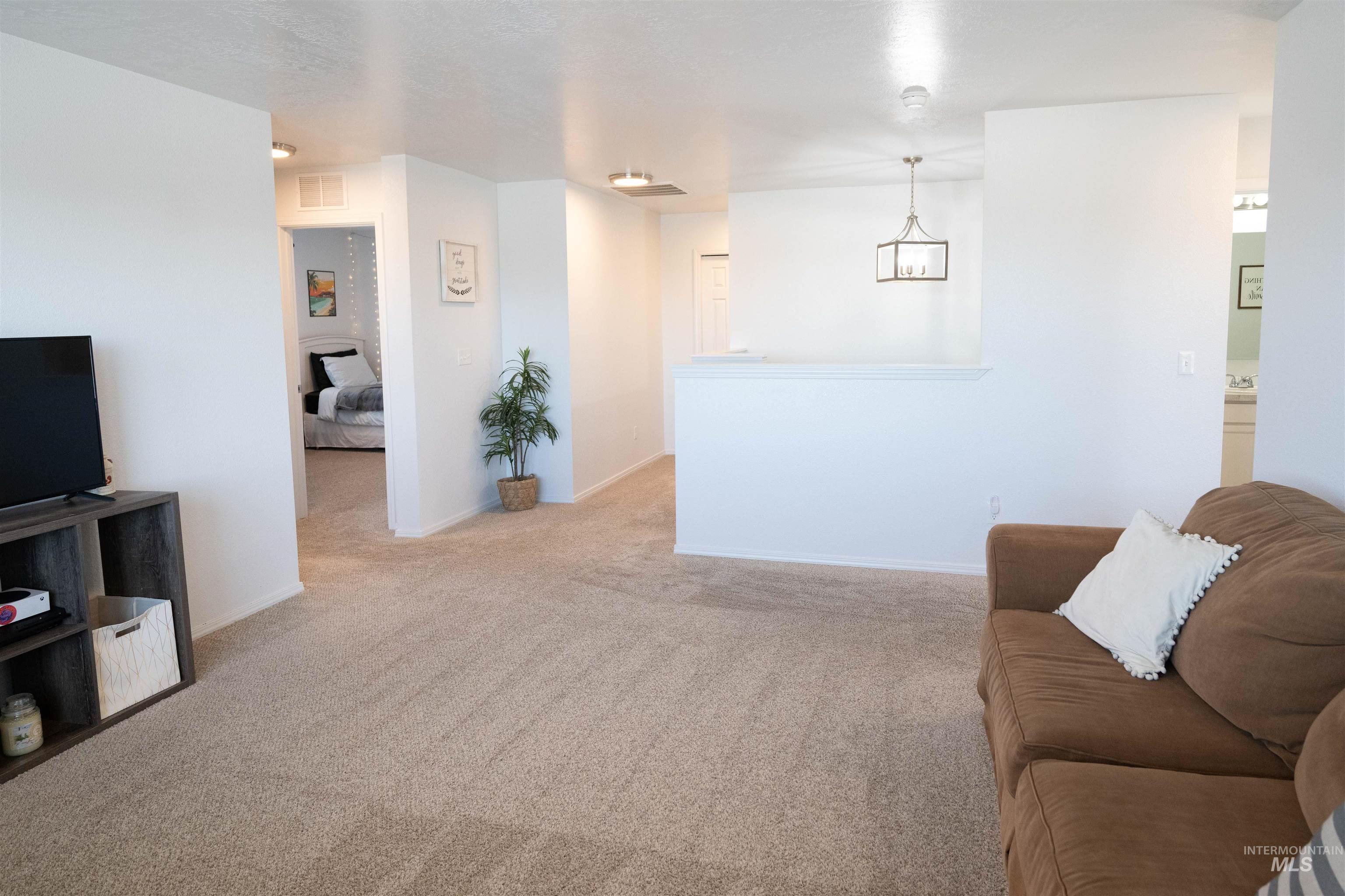 1660 Southwest Levant Way Mountain Home, ID 83647 - Photo 43 of 50