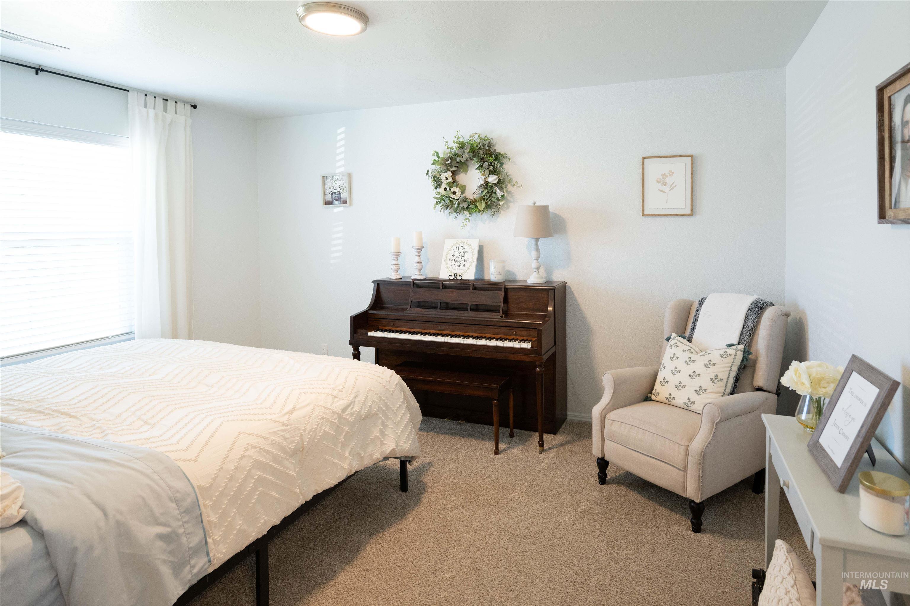 1660 Southwest Levant Way Mountain Home, ID 83647 - Photo 5 of 50