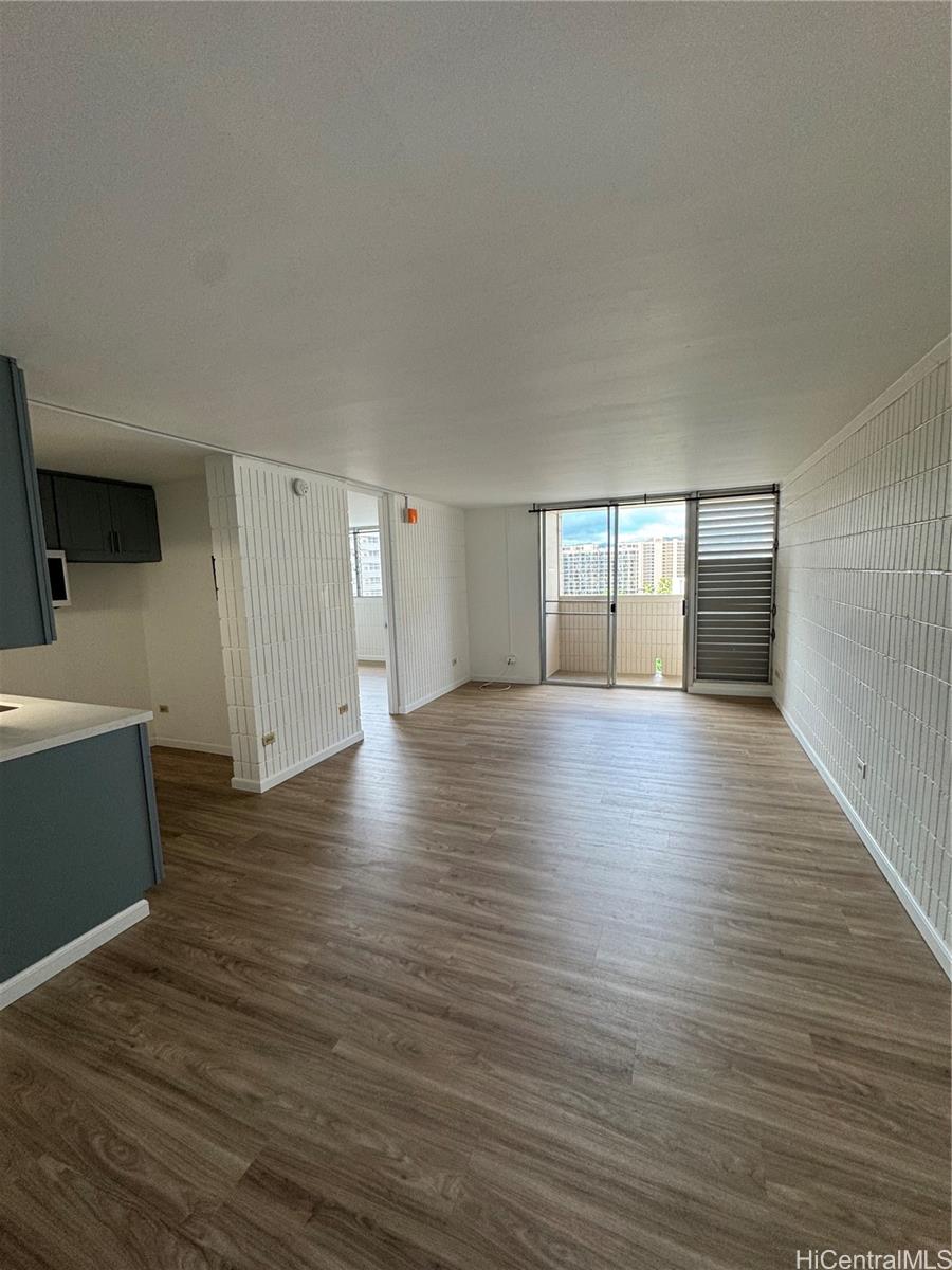 3215 Ala Ilima Street, Unit B909 Honolulu, HI 96818 - Photo 6 of 23 Large open Living Area New Laminale floors