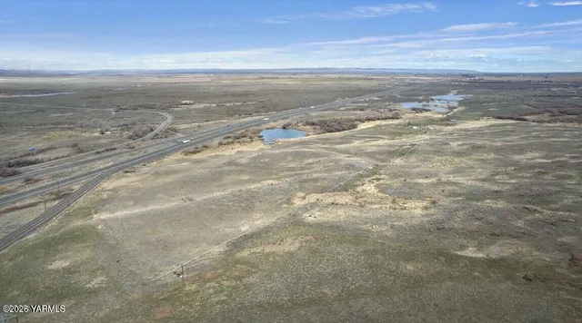 $1,250,000 | 20997 South Frontage Road Northwest, Quincy, WA 98848