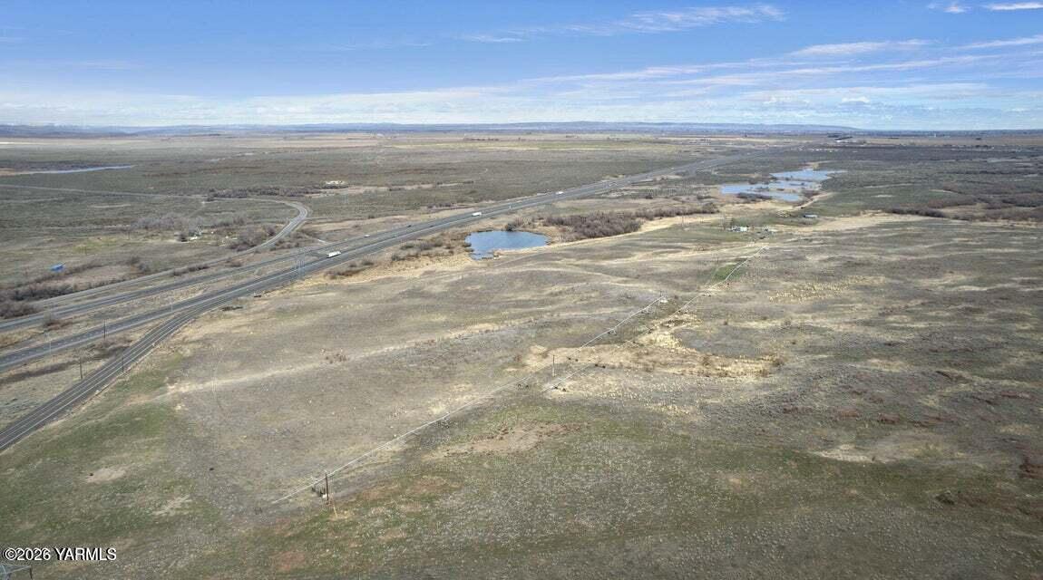 20997 South Frontage Road Northwest Quincy, WA 98848 - Photo 2 of 11 a view of an ocean