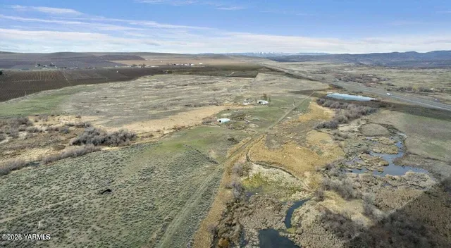 $1,250,000 | 20997 South Frontage Road Northwest, Quincy, WA 98848